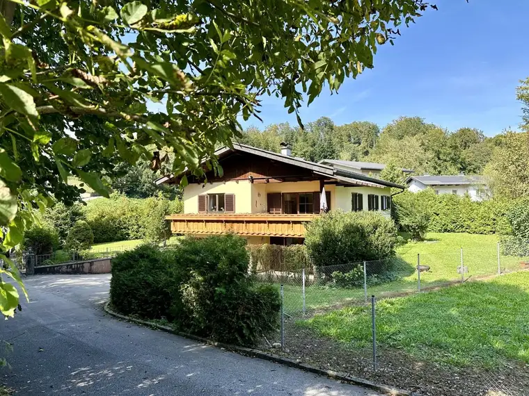 REDUZIERT - SCHÖNES GRUNDSTÜCK mit Wohnhaus - GMUNDEN - Nähe Toscanapark