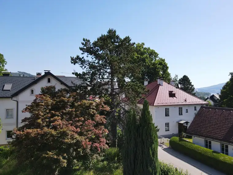 2. OG - anspruchsvolle 2-Zimmer-Wohnung in ZENTRALER &amp; SEENAHER LAGE - ca. 2 Minuten fußläufig zum See