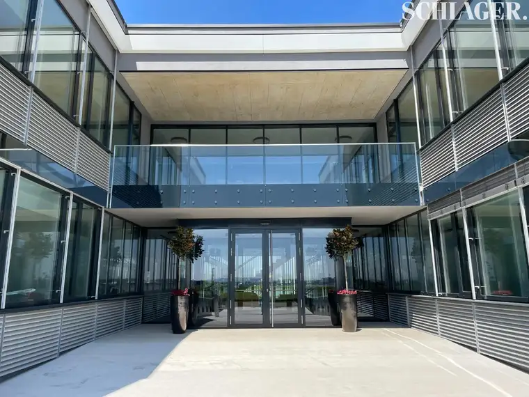 Erstbezug: Büro mit Terrasse beim Flughafen Graz
