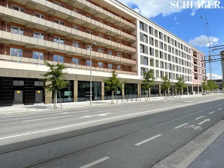 Neubau-Geschäftsfläche im "Smart Quadrat" - "Smart City Graz"