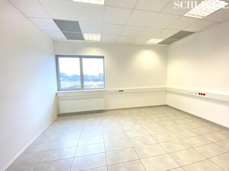 Büro mit perfekter Autobahnanbindung