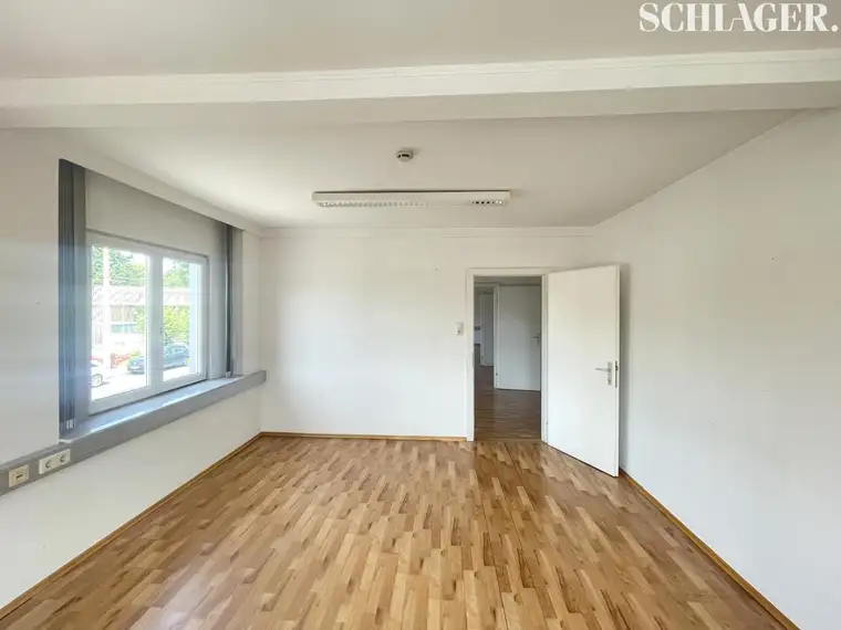 Bürofläche mit direktem Straßenbahnanschluss