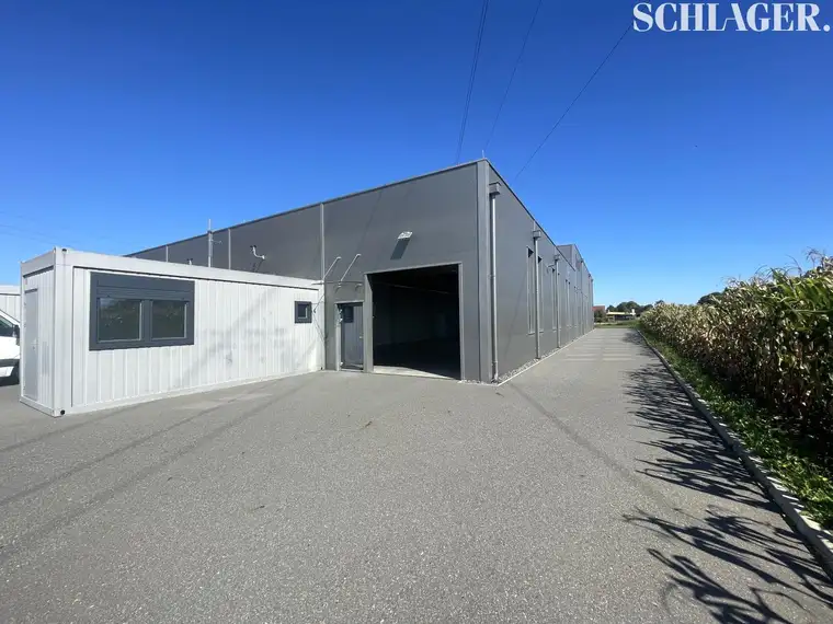 Moderne Neubau-Halle mit Büro als Lager / Garage / Werkstatt
