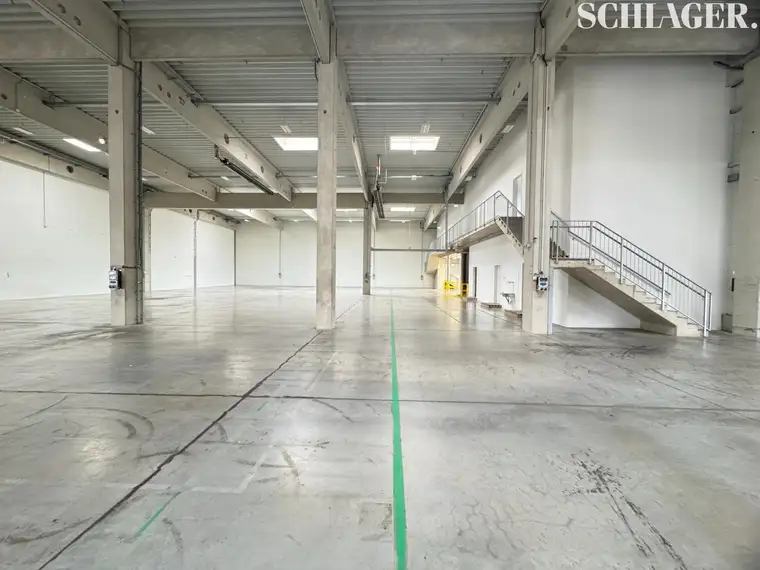 Büro- und Hallenkombination in Top Lage an der A2