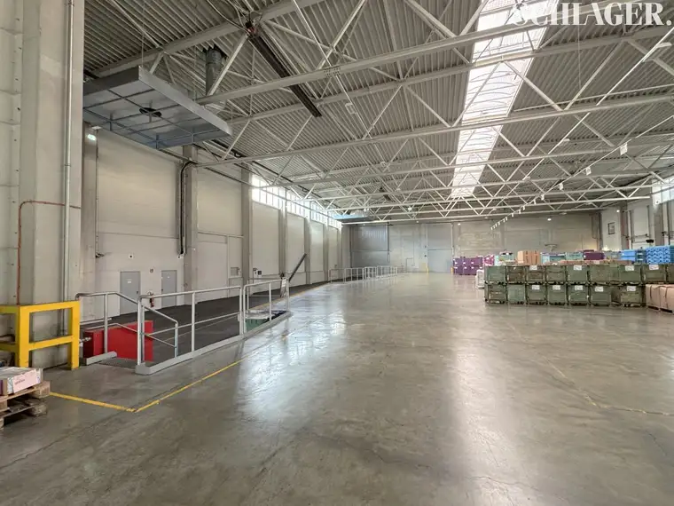 Hochwertige Halle mit Büro in Graz-Ost