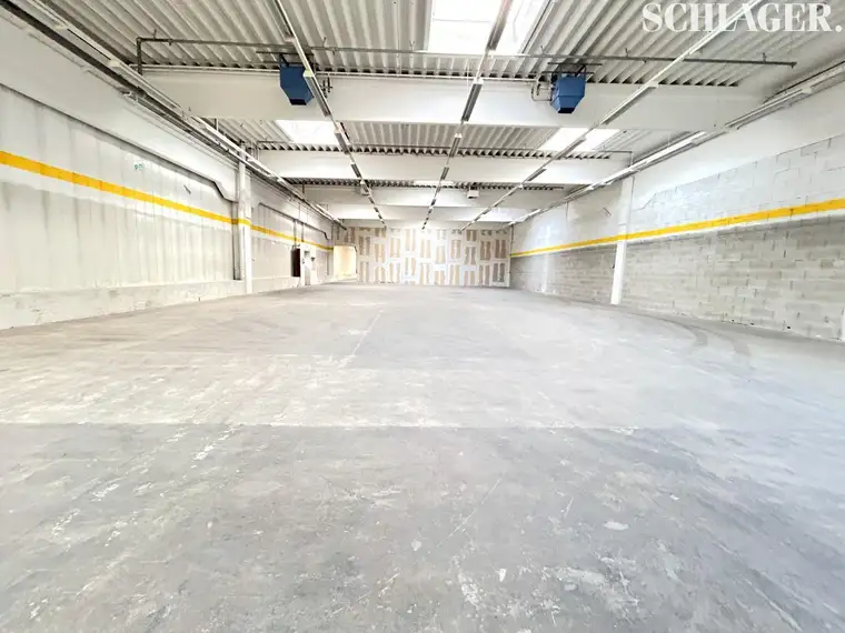 Lagerhalle Nahe Kreisverkehr Graz-Webling