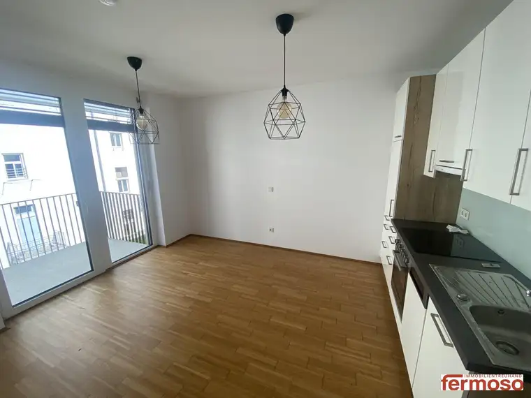 Tolle 3 Zimmer Wohnung ideal für kleine WGs oder Familien.