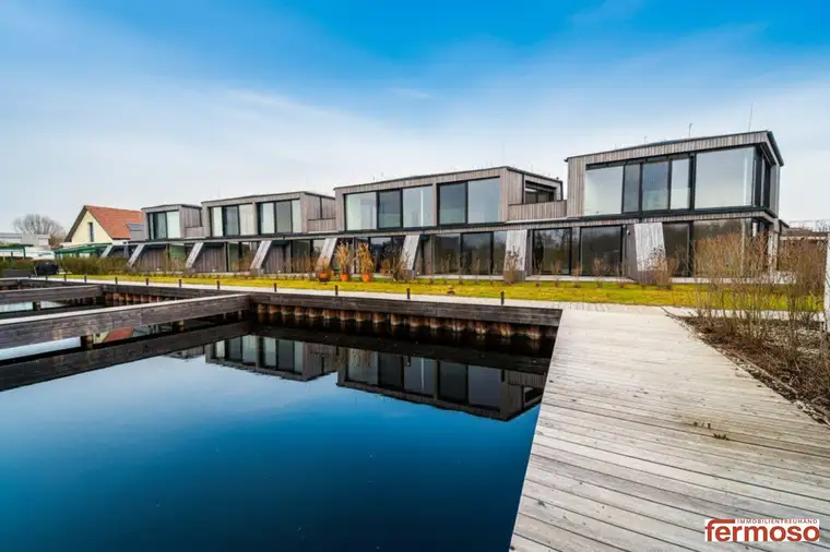 m Segelhafen West: 2-Zimmer-Wohnung mit Garten und Wasserblick | provisionsfrei