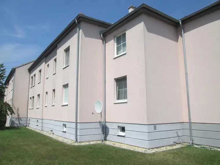  Top 2/4 - Wiedervergabe - 3 Zimmer - 1 PKW-Abstellplatz - Miete 