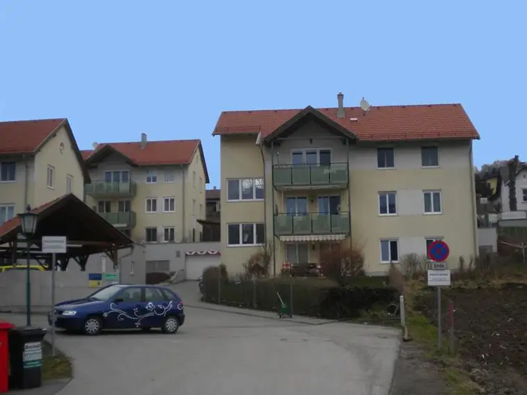  Wiedervergabe - 3 Zimmer - 1 PKW-Stellplatz in Garage - Eigengarten - Miete mit Kaufoption 