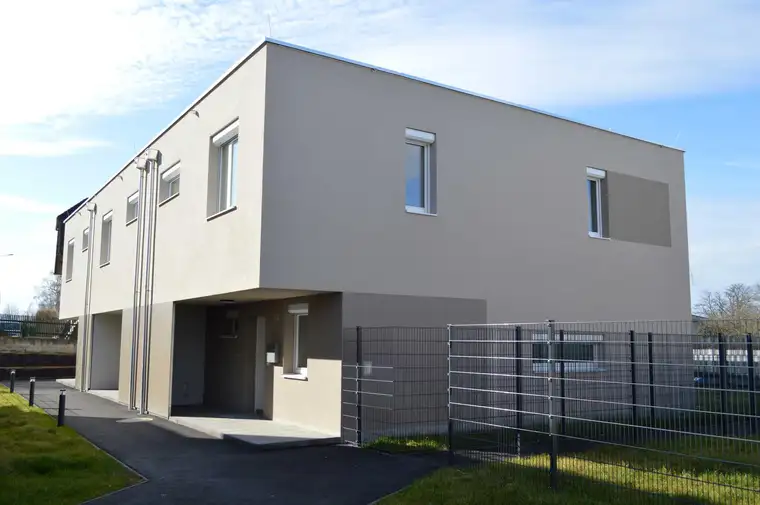  Wiedervergabe-Top1/11-geförderte Miete mit Kaufoption-2 PKW Abstellplätze im Freien 