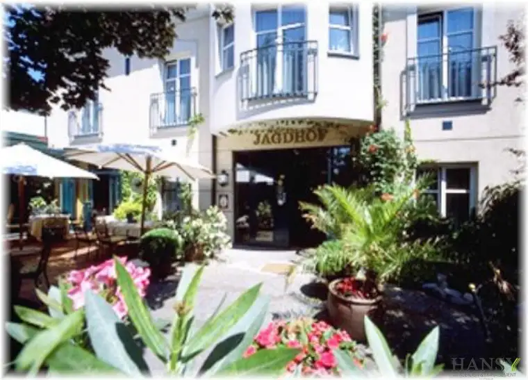 GUNTRAMSDORF: 4 Sterne Landhotel "JAGDHOF" südlich von Wien