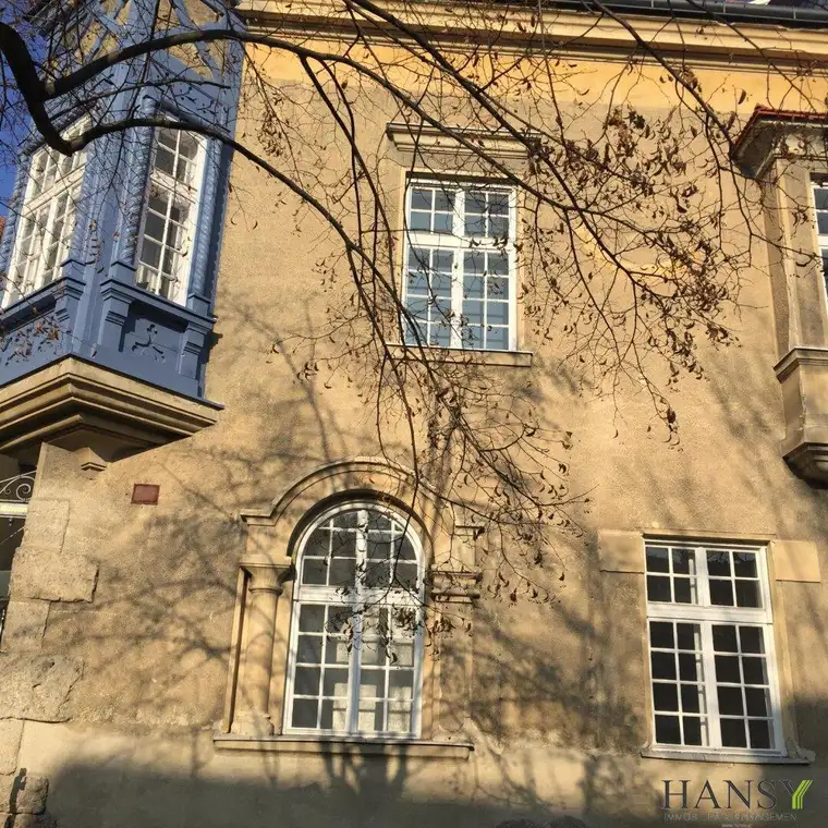 BAD VÖSLAU: Historische Villa, stilvolles Wohnen und attraktive Perspektiven