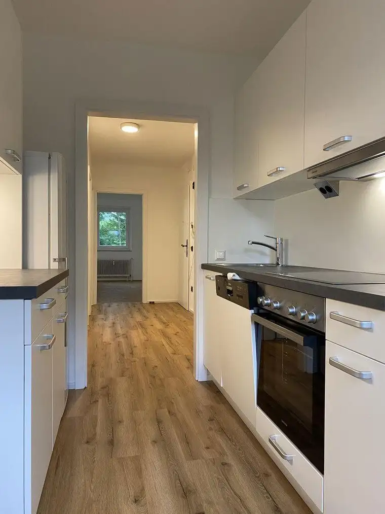 2 ZIMMERWOHNUNG IN HERRLICHER GRÜNLAGE AM SALZACHSEE
