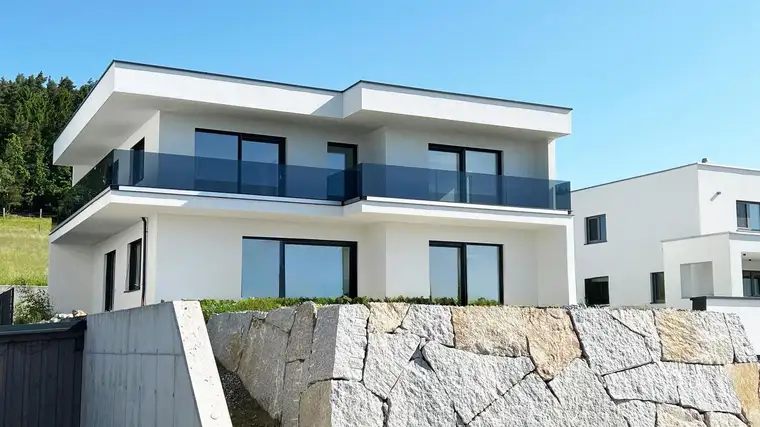 Modernes Haus mit traumhaften Ausblick, Provisionsfrei!