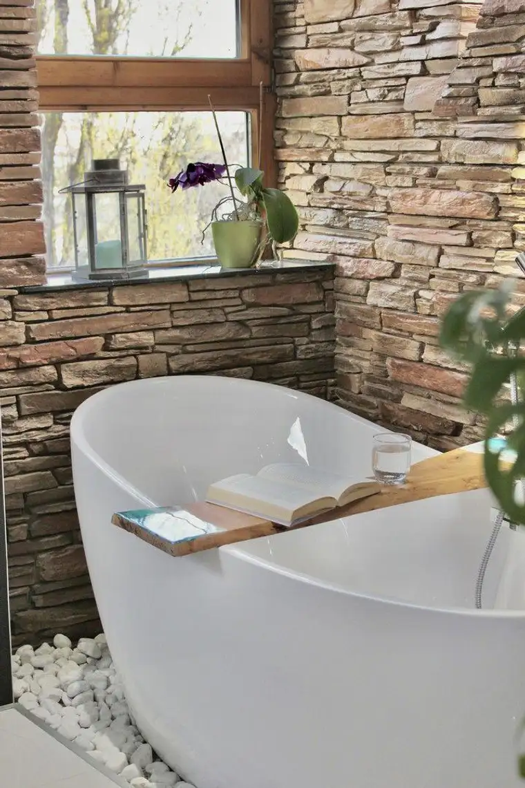 Provisionsfrei: modernes Dachgeschoss mit Wellness-Feeling und Charme
