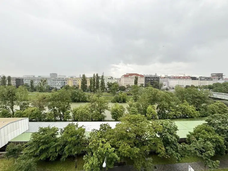 Charmante Dachgeschoss-Wohnung direkt an der Spittelauer Lände -27