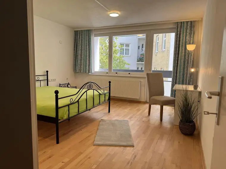 Attraktives WG-Zimmer direkt gegenüber der WU – Perfekte Lage für Studierende!