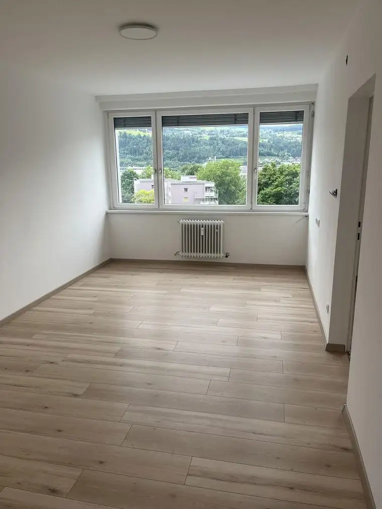 Helle großzügige Wohnung in Innsbruck 85m2 1900€