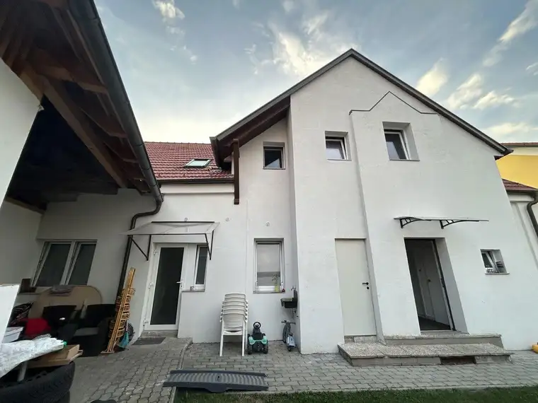 Mehrfamilienhaus 4 Wohnungen Zinshaus