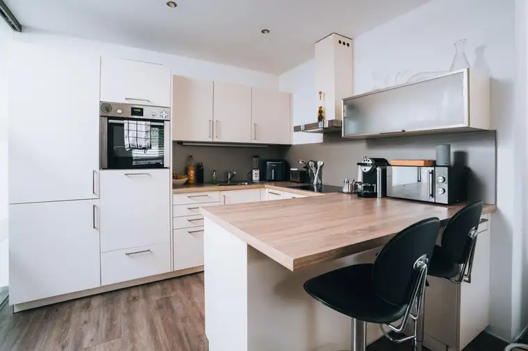 WOHNUNG IMST