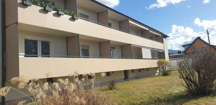 3 Zimmer Wohnung in Klagenfurt mit Südloggia und Garage, sofort beziehbar, Privatverkauf