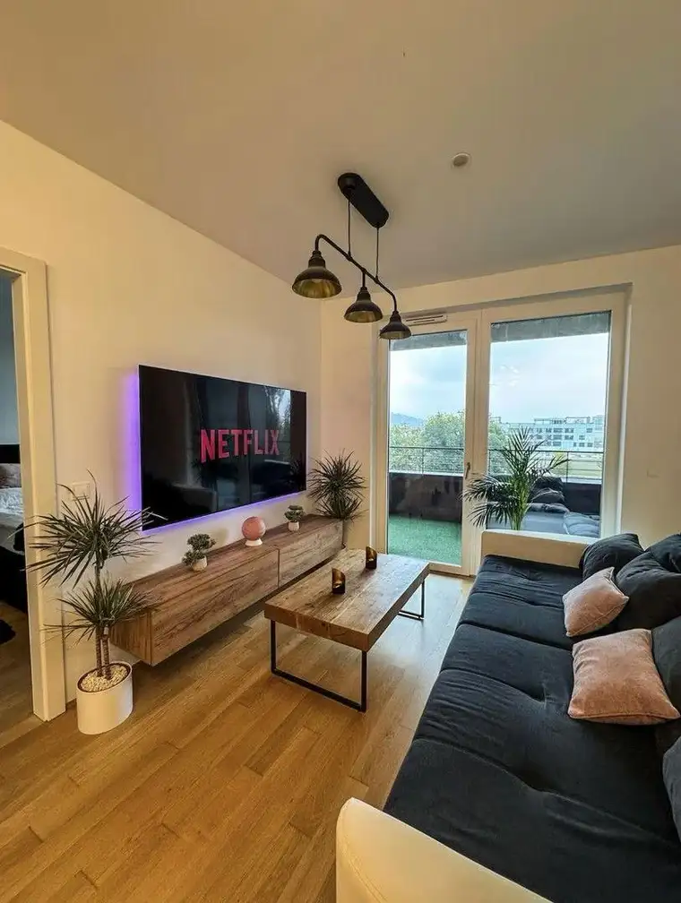 Gemütliche Wohnung mit Schlossberg Blick