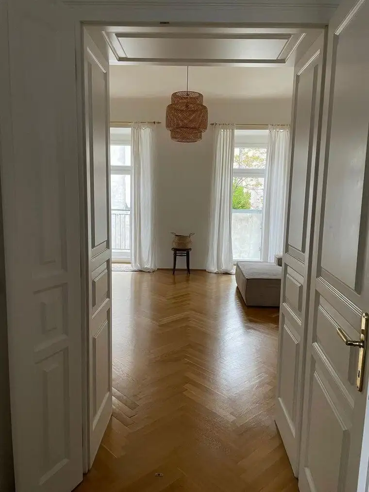 Charmante und ruhige 2Zimmer Altbauwohnung mit Terrasse, Nähe zum AKH