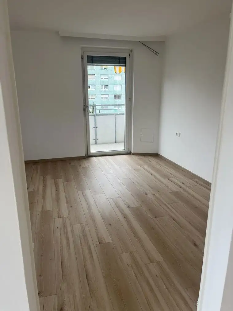 Helle neu sanierte Wohnung in Innsbruck 1900€