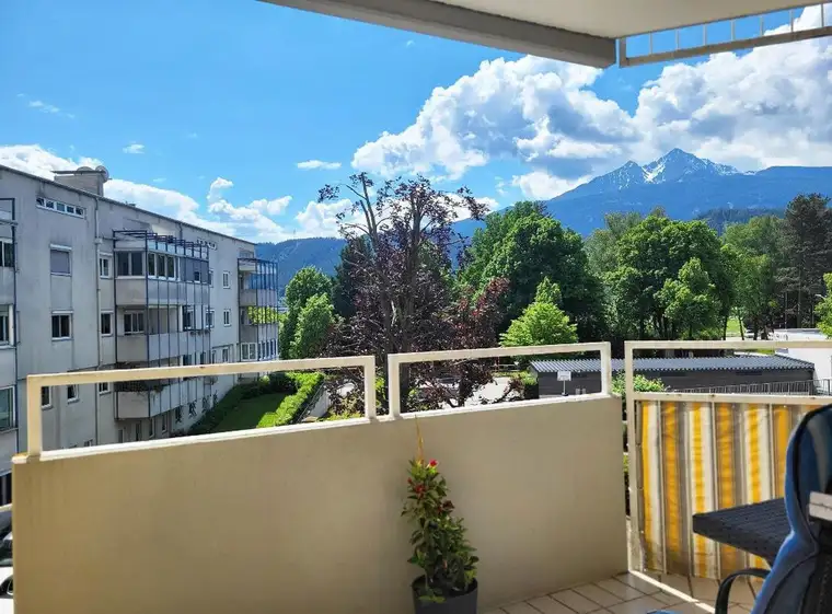 Helle 3-Zimmer-Wohnung mit 2 Balkonen in Hötting-West – Ideal für Singles, Paare oder WGs!