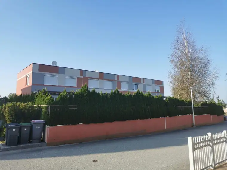 BESTE WOHNLAGE MIT EIGENEM GARTEN!