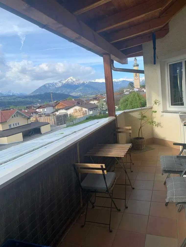 großzügige 2 Zimmerwohnung 90m2