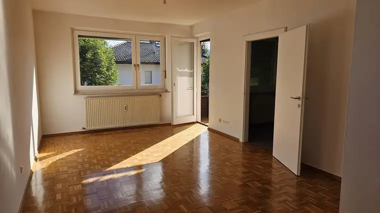 Helle ruhige Wohnung