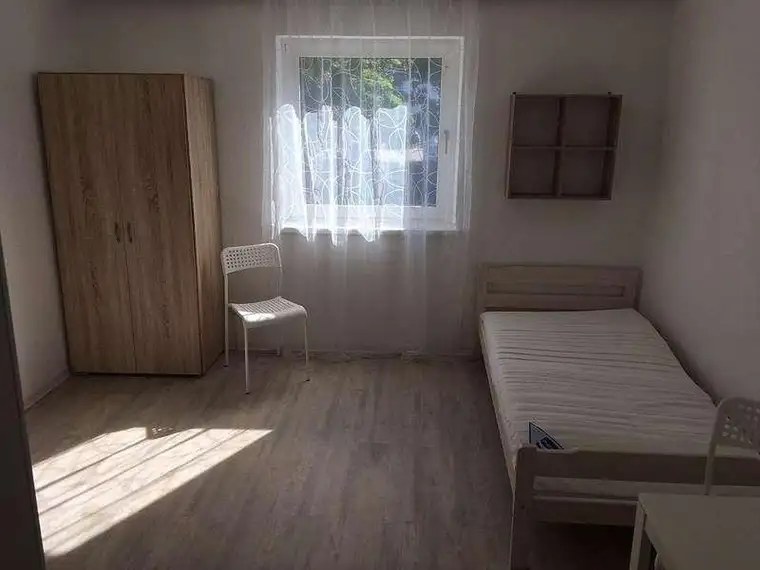 Einzelzimmer, möbliert, Pendlerzimmer, Stadtrand LINZ / St. Martin b. Traun,