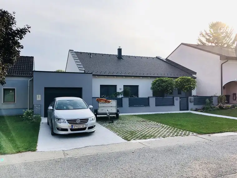 BJ 2016 Wohnen mit den eigenen PFERDEN? Hier möglich, Bungalow auf Bauland-Agrarland,20 Min von Wien