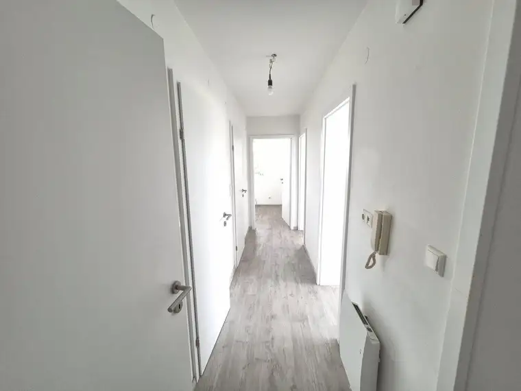 Schöne 3-Zimmer Wohnung mit Süd-West Loggia