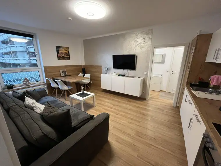 Modernisierte 2,5 Zimmer Wohnung im Herzen Salzburgs
