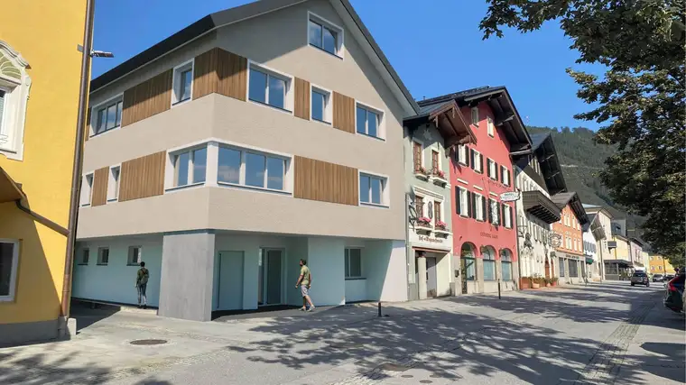 Exklusive 4-Zimmer-Eigentumswohnung mit großer Terrasse und Balkon im 2. OG/DG in Werfen