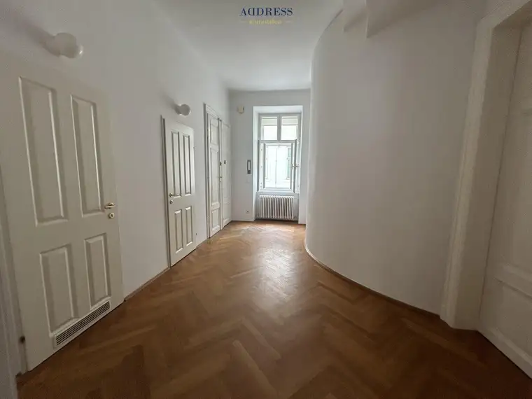 Exklusive Stadtwohnung mit 3 Zimmern - 116m² in zentraler Lage
