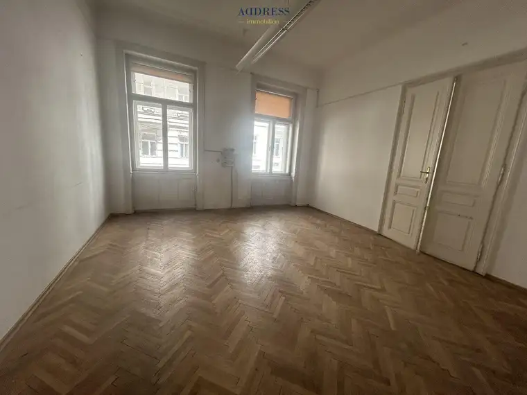Individuell planbare Bürofläche Nähe Votivkirche – 110 m² mit Sanierungsoption nach Mieterwunsch!