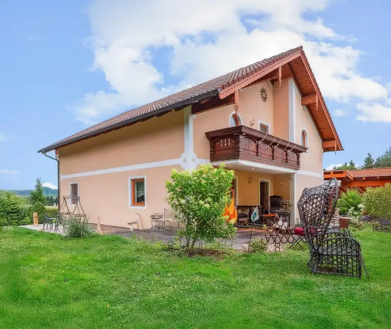 TOP GEPFLEGTES EINFAMILIENHAUS IN MOOSDORF