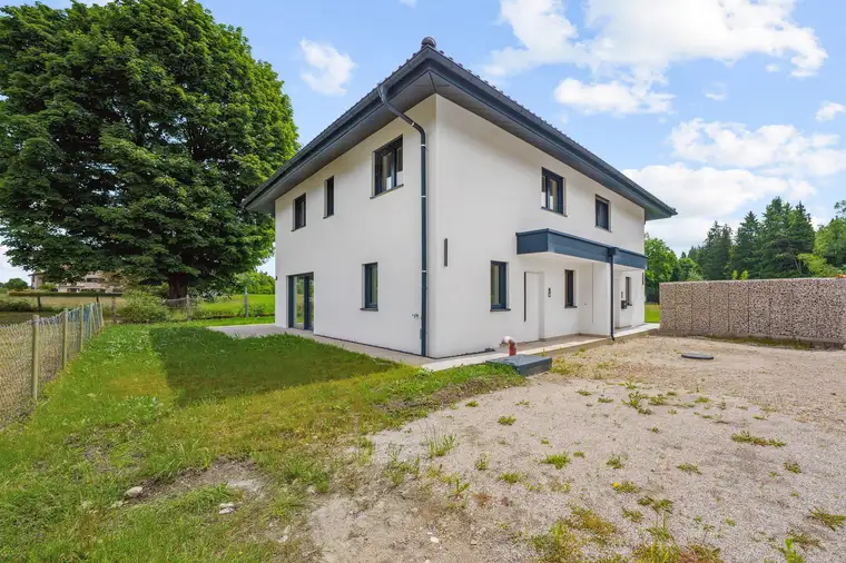 NEUBAU-TRAUM IN BÜRMOOS – MODERNE DOPPELHAUSHÄLFTE MIT GARTEN UND TERRASSE