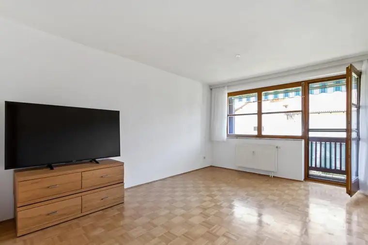 Top gepflegte 2-Zimmer-Wohnung mit TG-Platz in Oberndorf