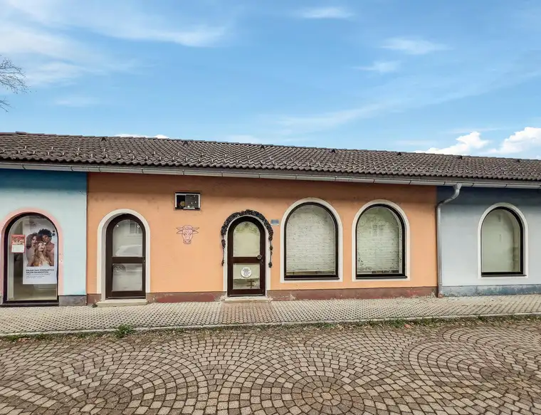 VERMIETETES GESCHÄFTSLOKAL IN RIEDERSBACH