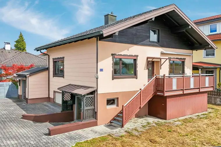 DER EINSTIEG INS EIGENE HAUS - KOMPAKTES EINFAMILIENHAUS IN BÜRMOOS
