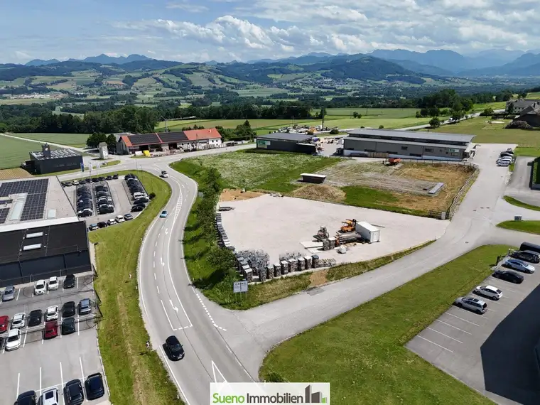 TOP Freifläche neben B138 im Industriegebiet "Strienzing" zwischen Kirchdorf-Kremsmünster