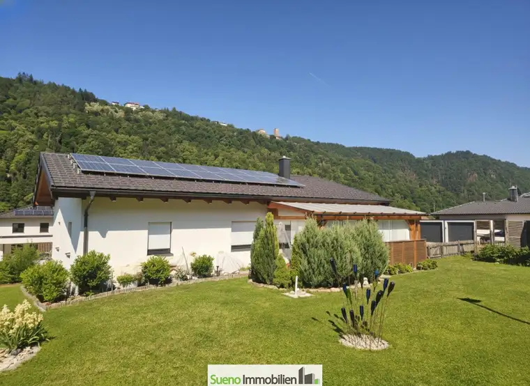 TRAUM-Bungalow mit Donaublick &amp; Schlossblick in Wesenufer