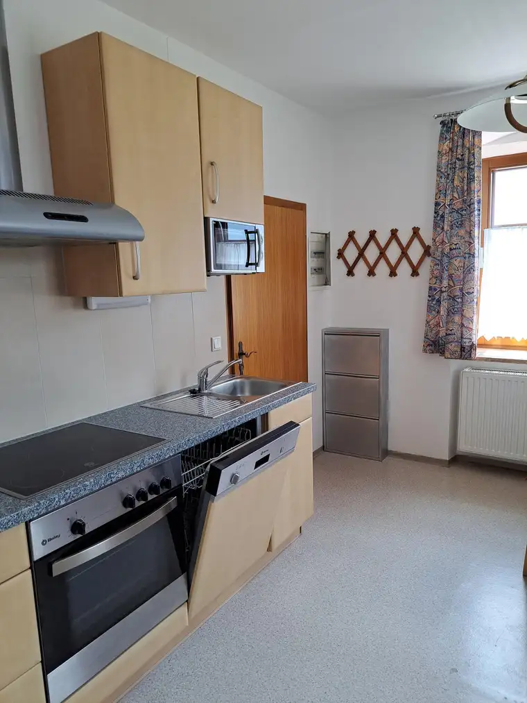 Garconniere voll möbliert 