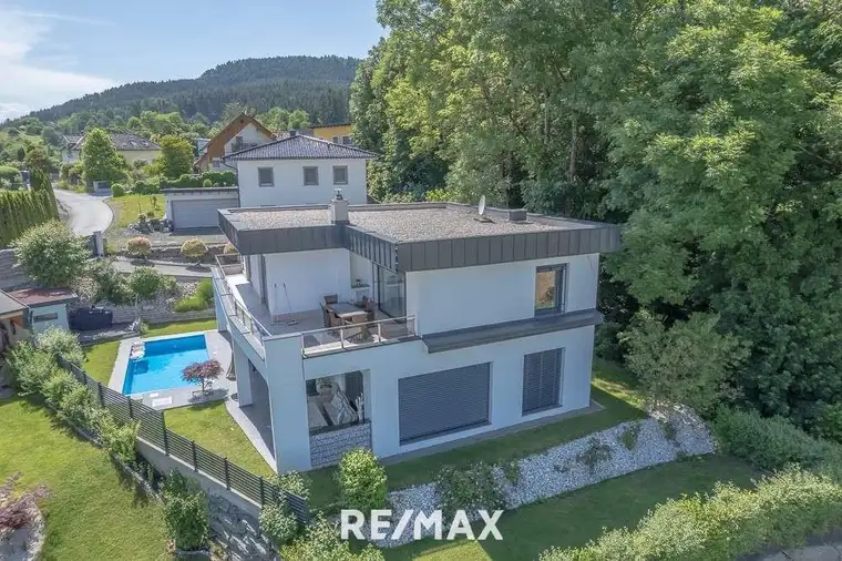 Exklusives Wohnen in Maria Saal – Traumhaus mit Pool!