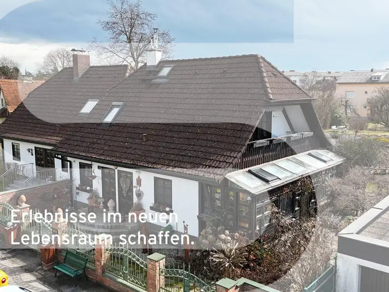 Sehr gepflegte Doppelhaushälfte mit traumhaften Garten und Pool in ruhiger Lage - Kleinmünchen